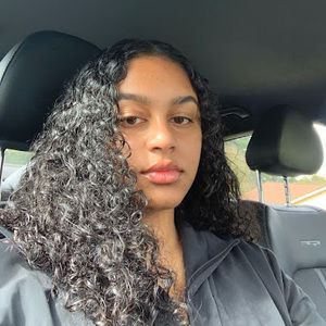 Meet your Posher, Dejanae